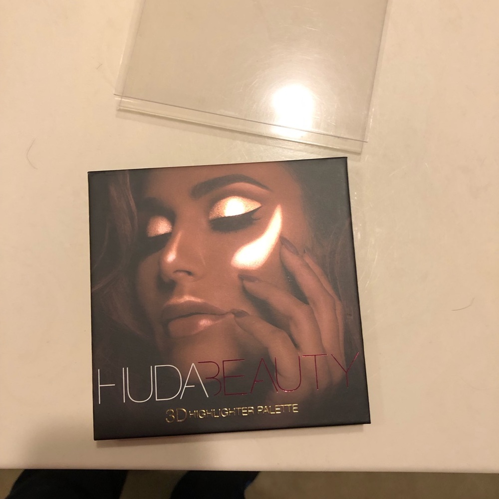Highlighter palette